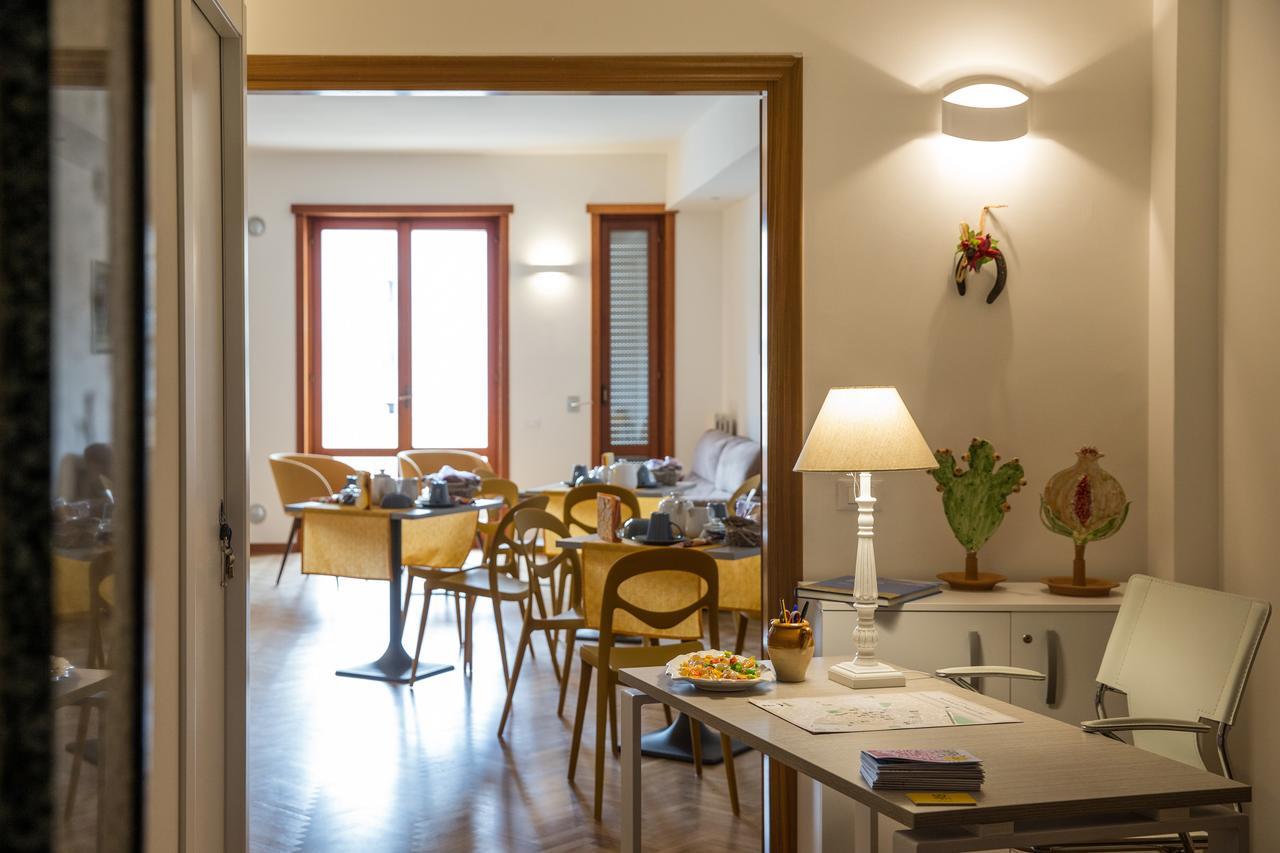 Novantanove B&B Lecce Eksteriør bilde